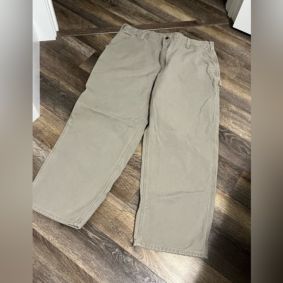 Men’s Carhartt Pants - Picture 5 of 7